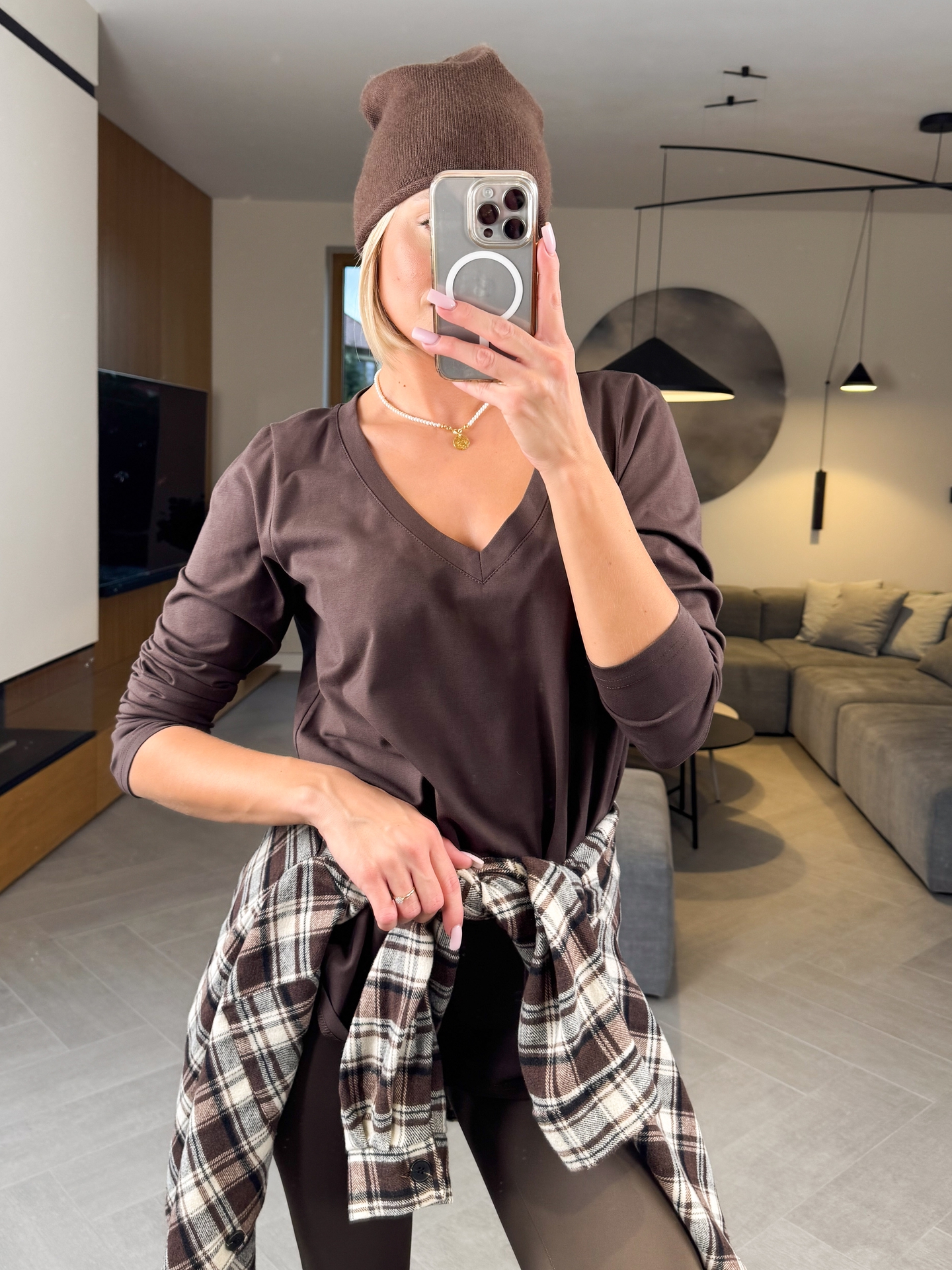 Bluzka Basic V-Line Czekoladowa