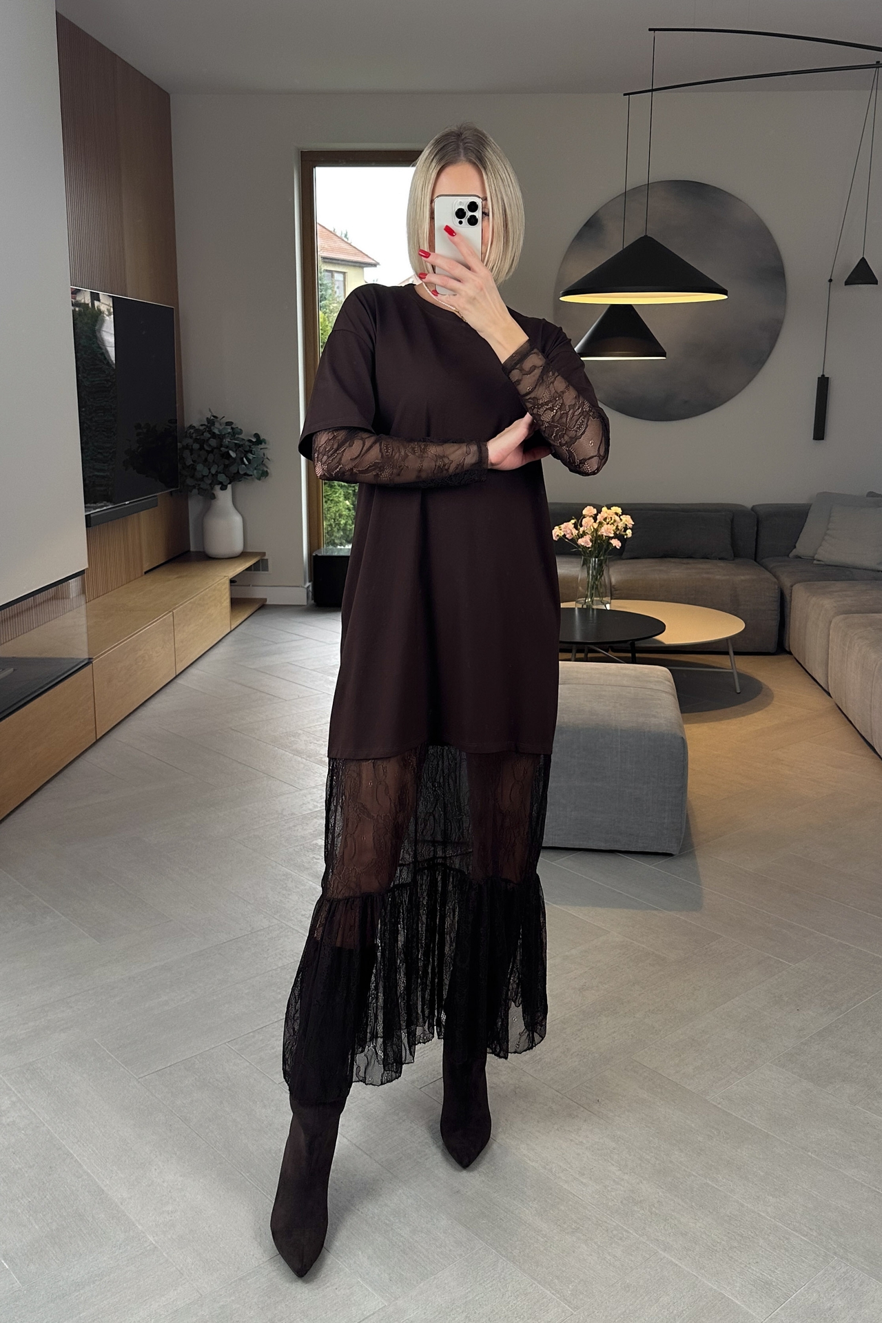 Sukienka Brązowa Maxi z Koronką