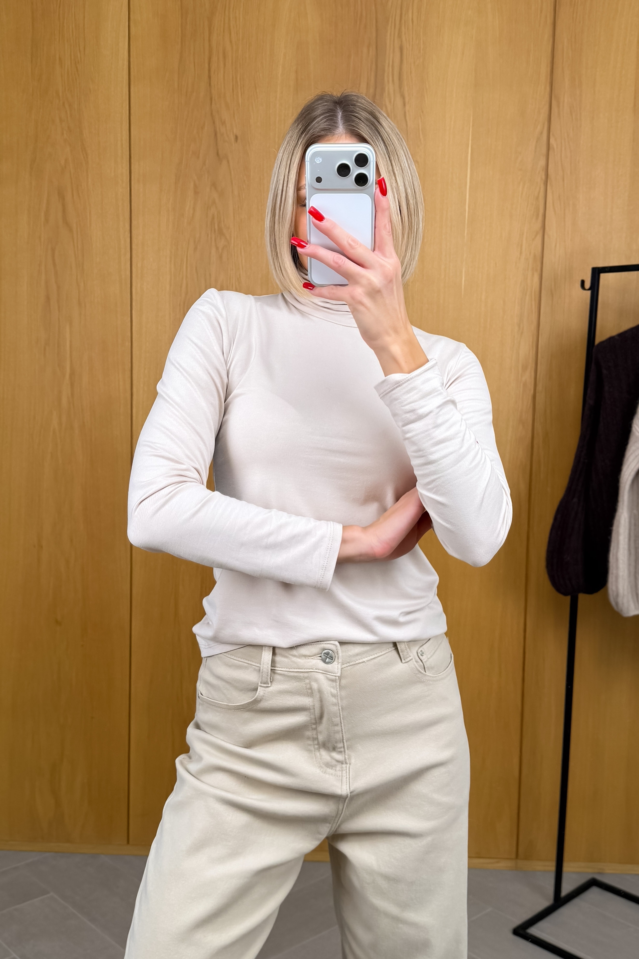 Bluzka z Golfem Beżowa Livia