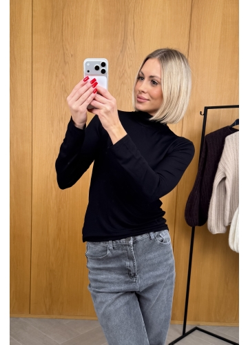 Bluzka z Golfem Czarna Livia