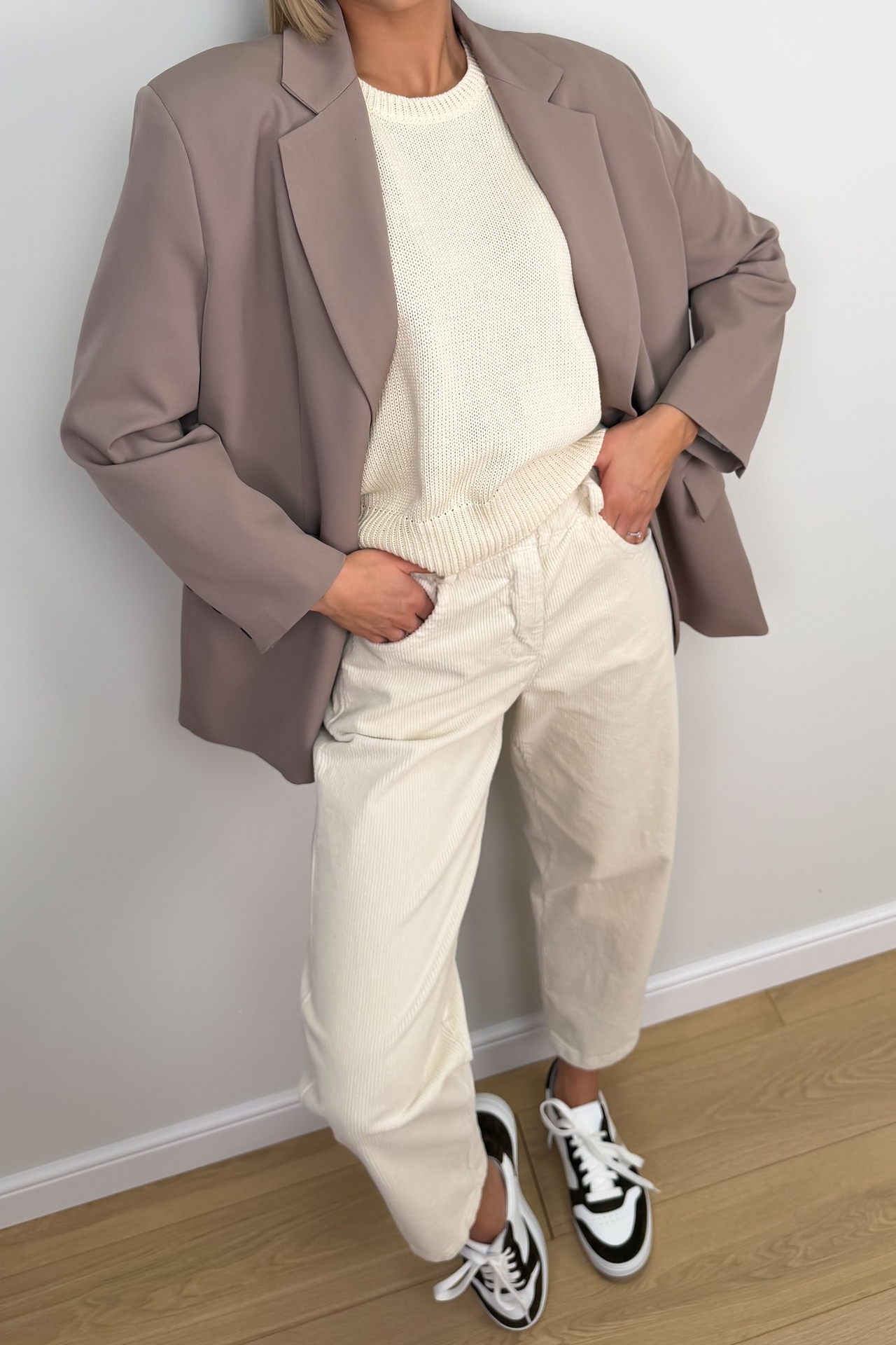 Spodnie Sztruksowe Kremowe Liva 4