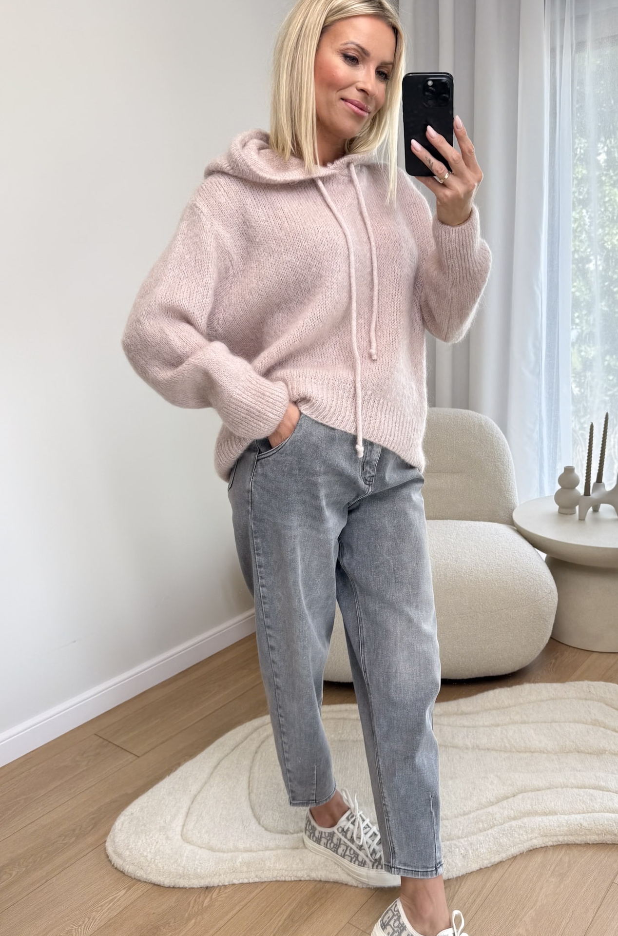 Sweter z Kapturem Pudrowy Res1