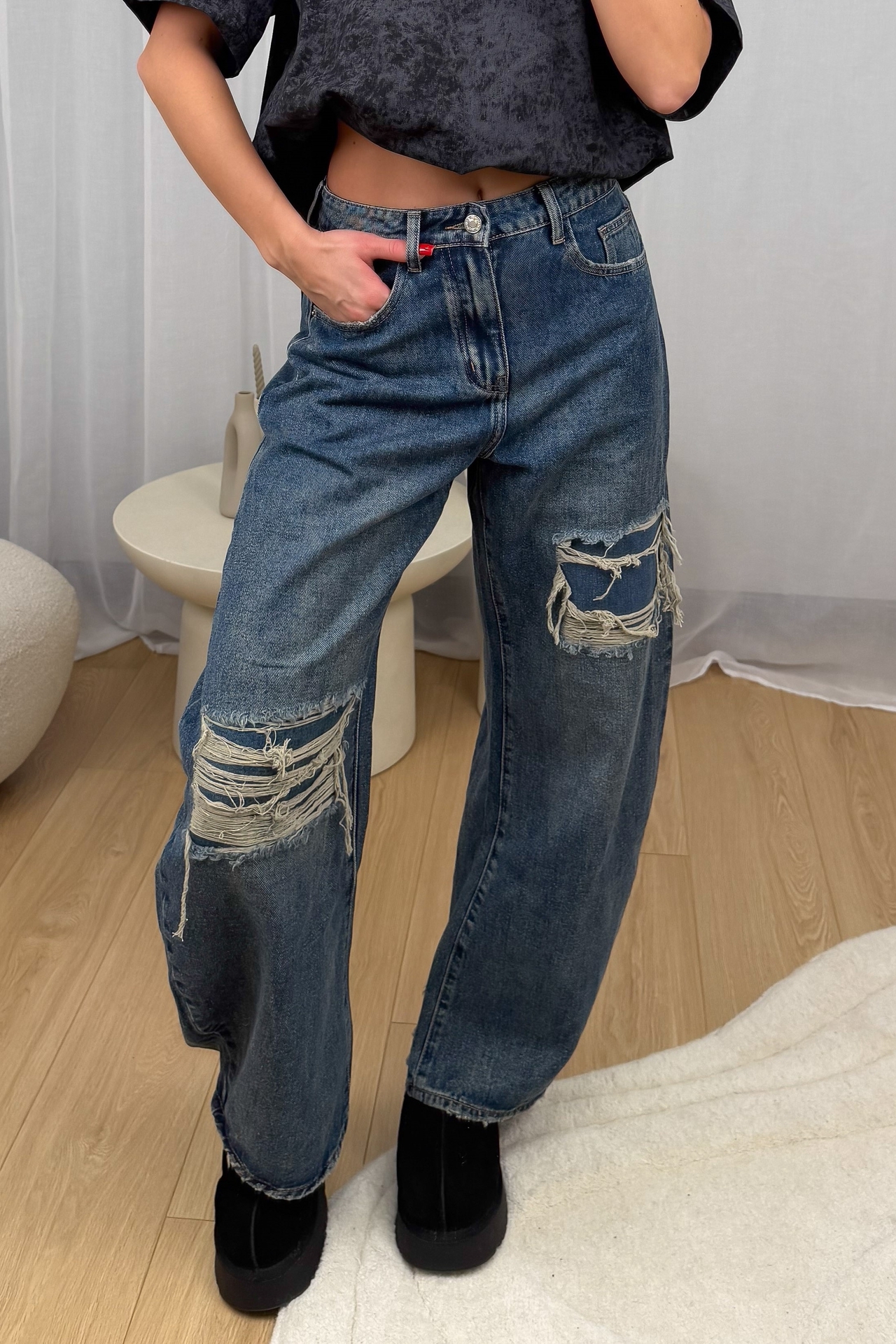 Spodnie Niebieskie z Przetarciami Lara 1