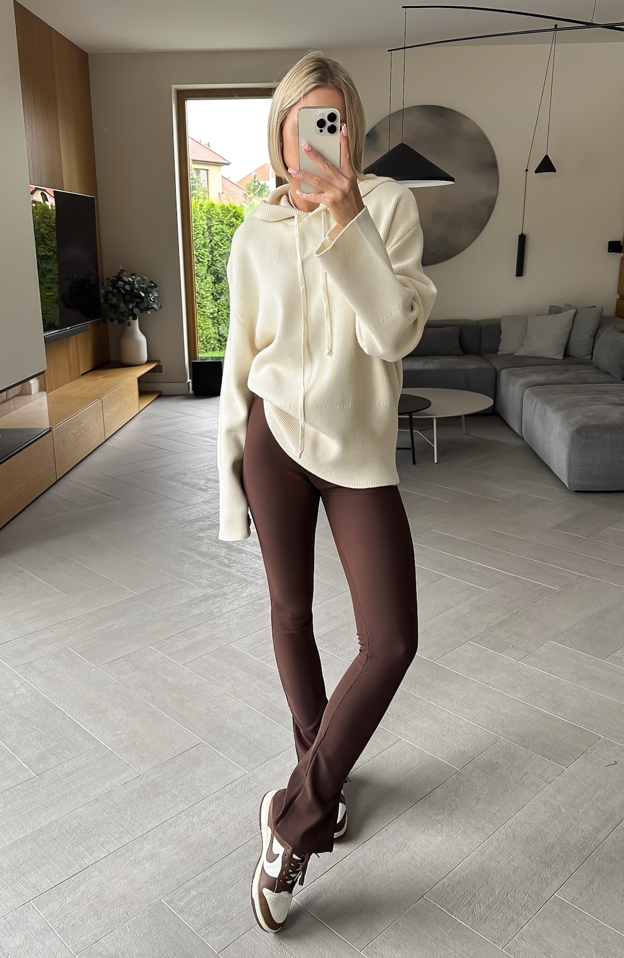 Sweter Kremowy z Kapturem Kazak3