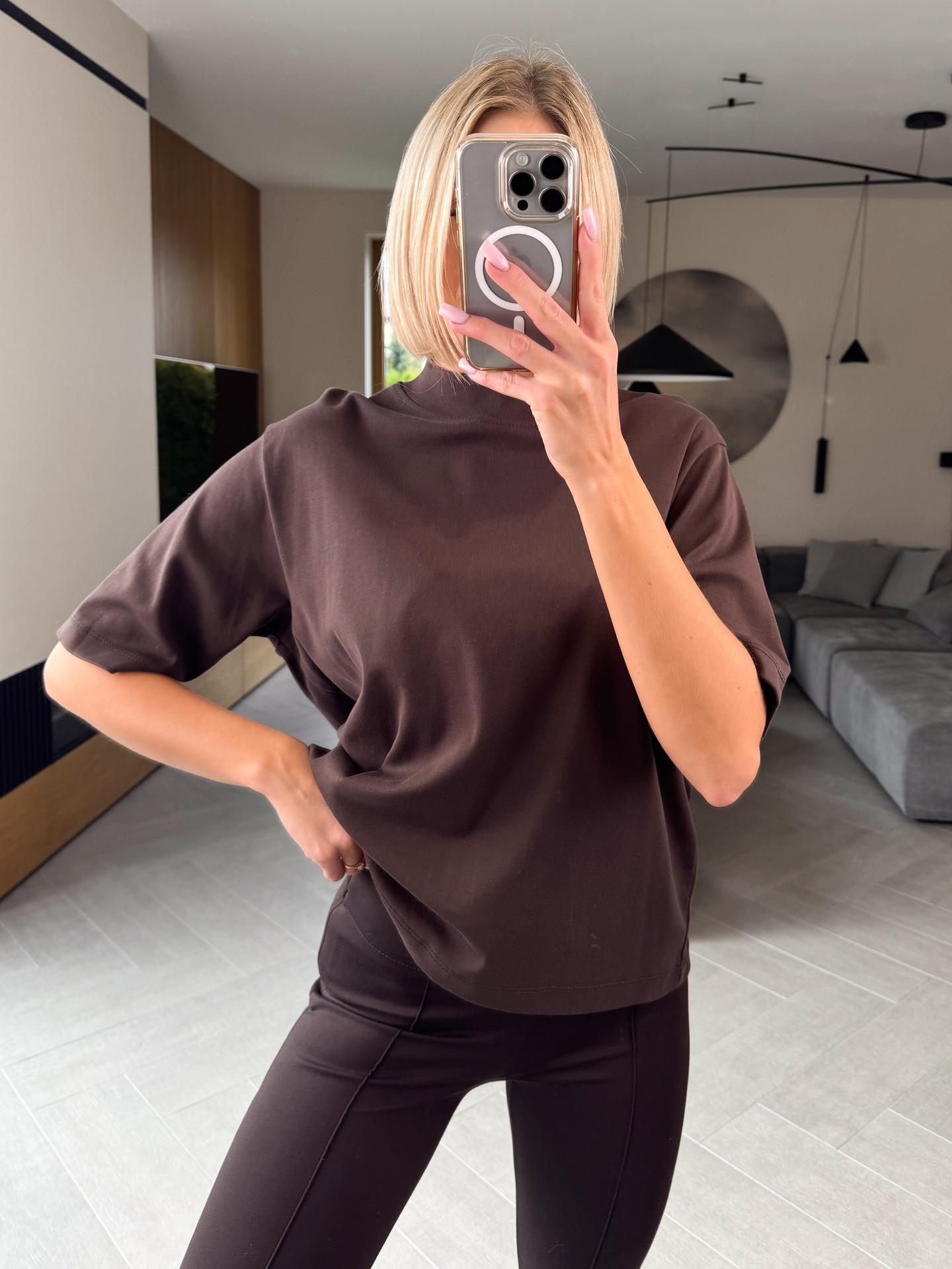 T-shirt Brązowy Taly 1