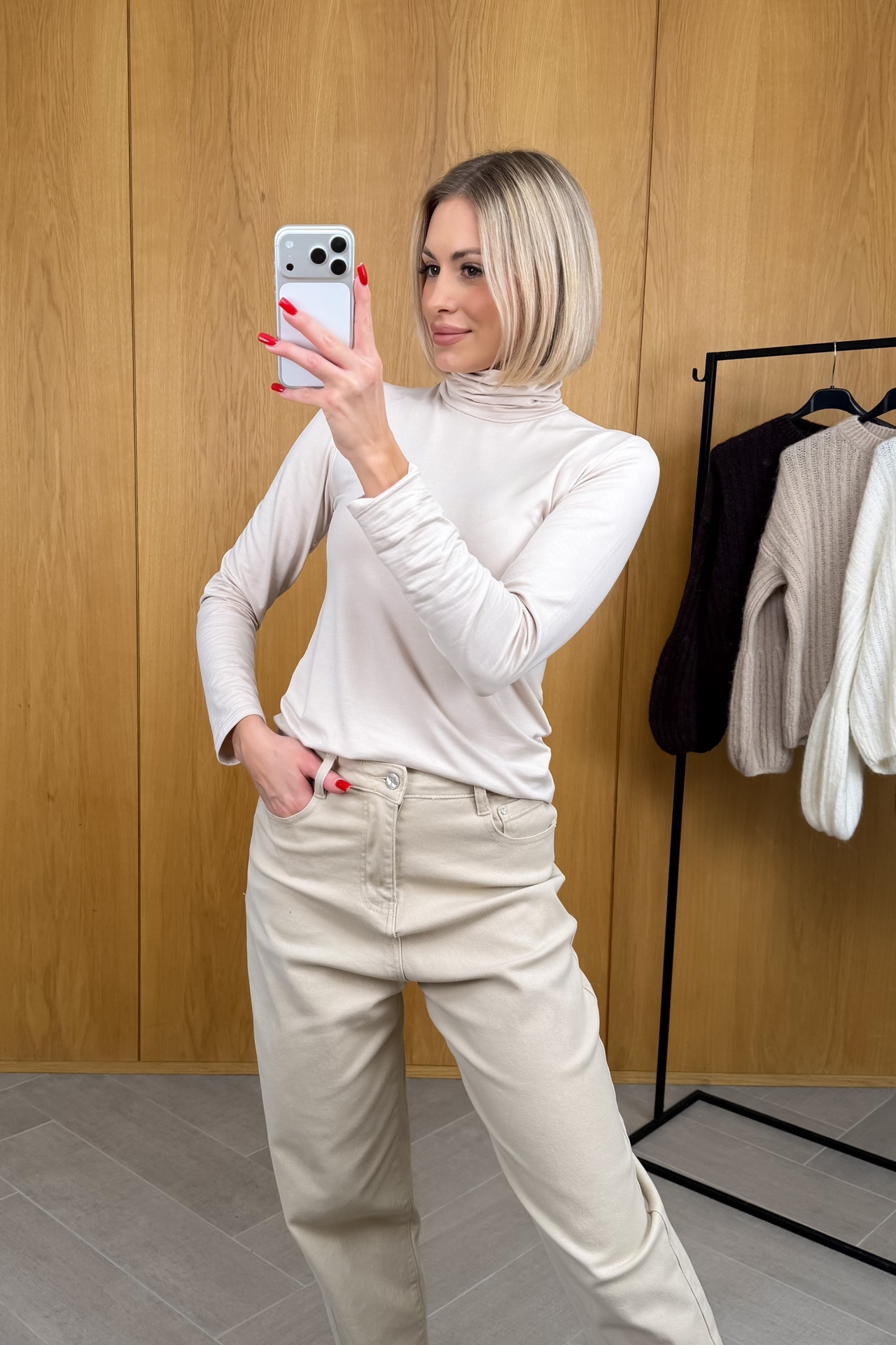 Bluzka z Golfem Beżowa Livia 3