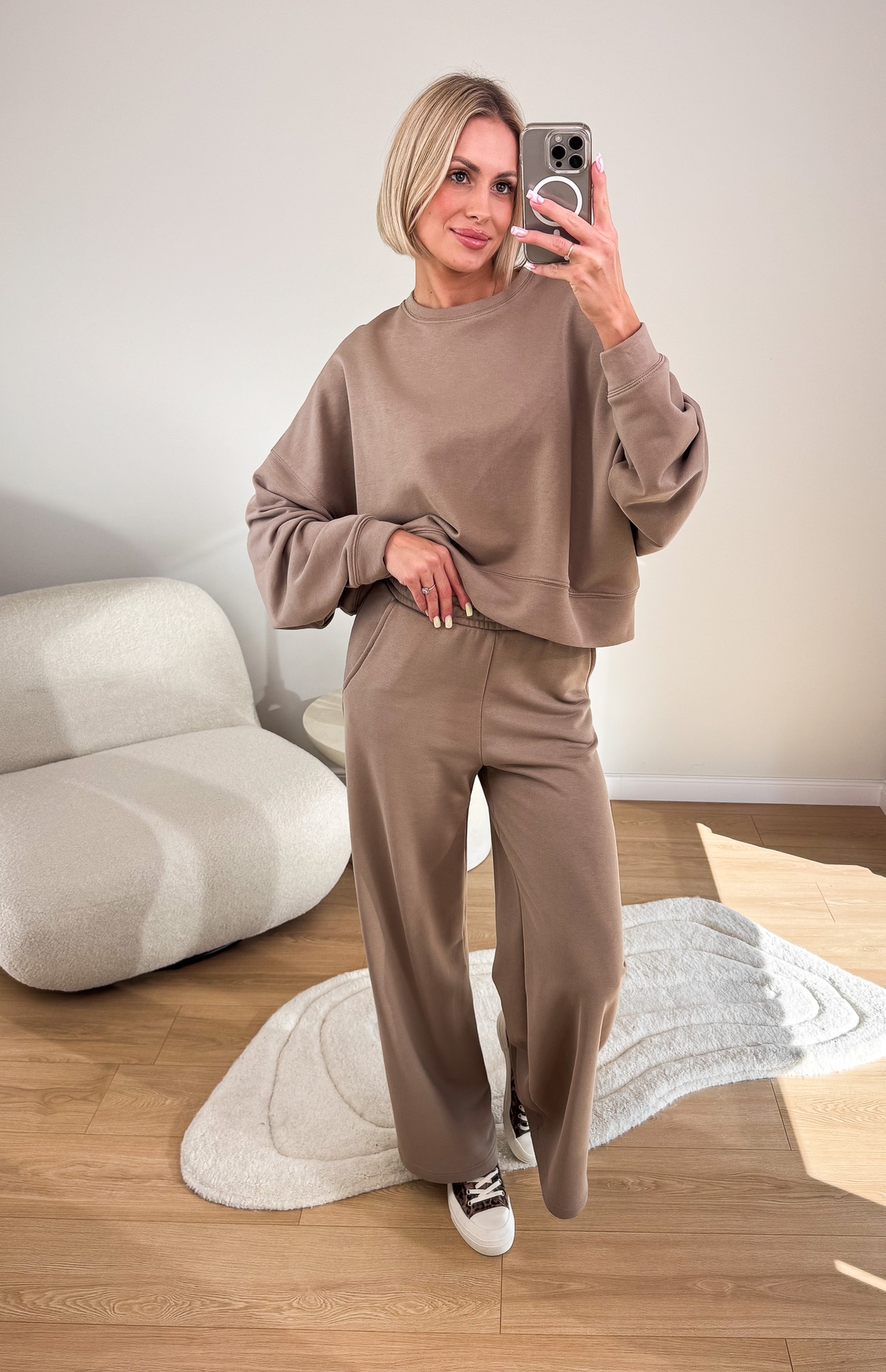 Komplet Dresowy Taupe Musta4
