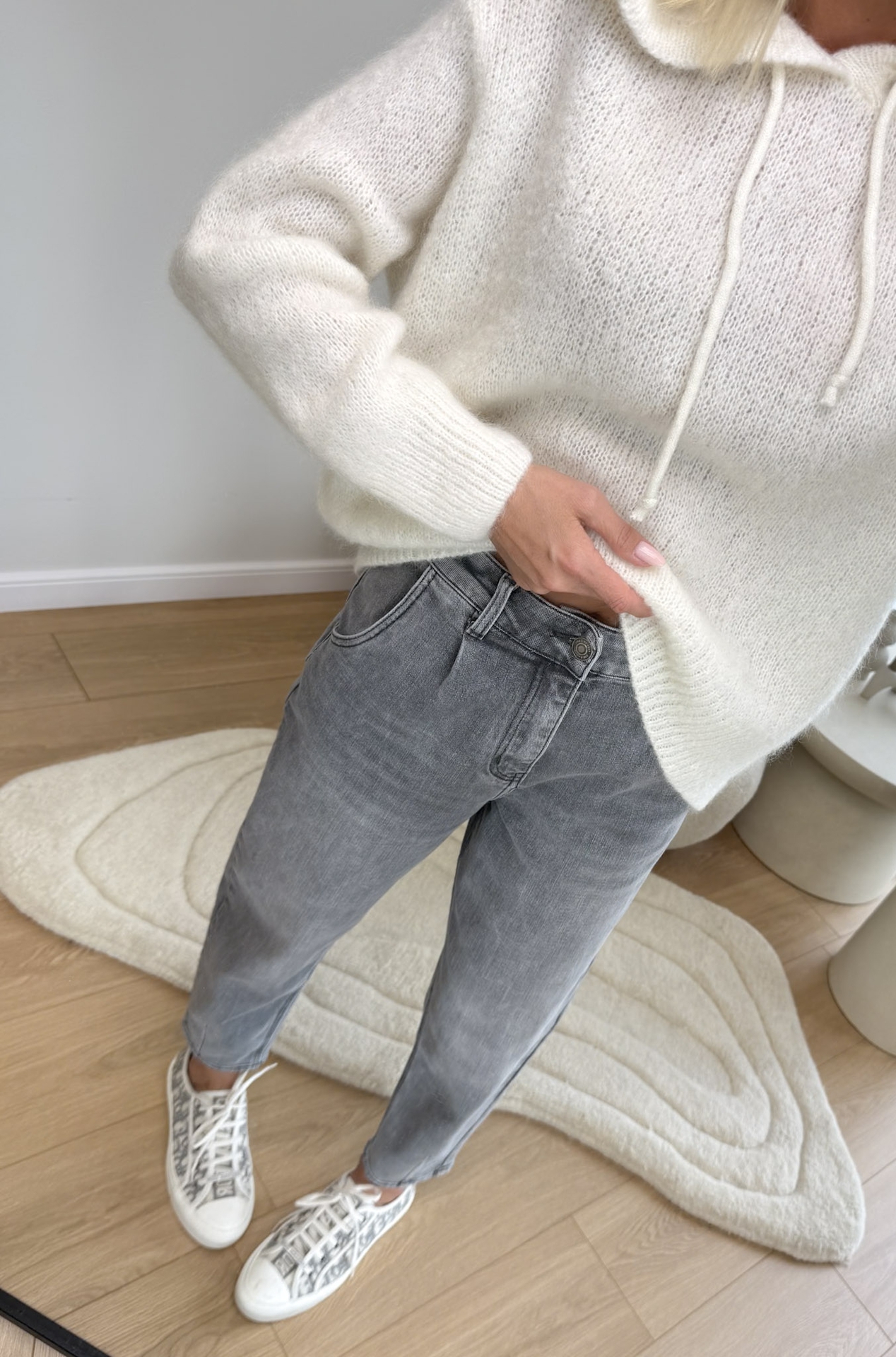Sweter z Kapturem Kremowy Res3