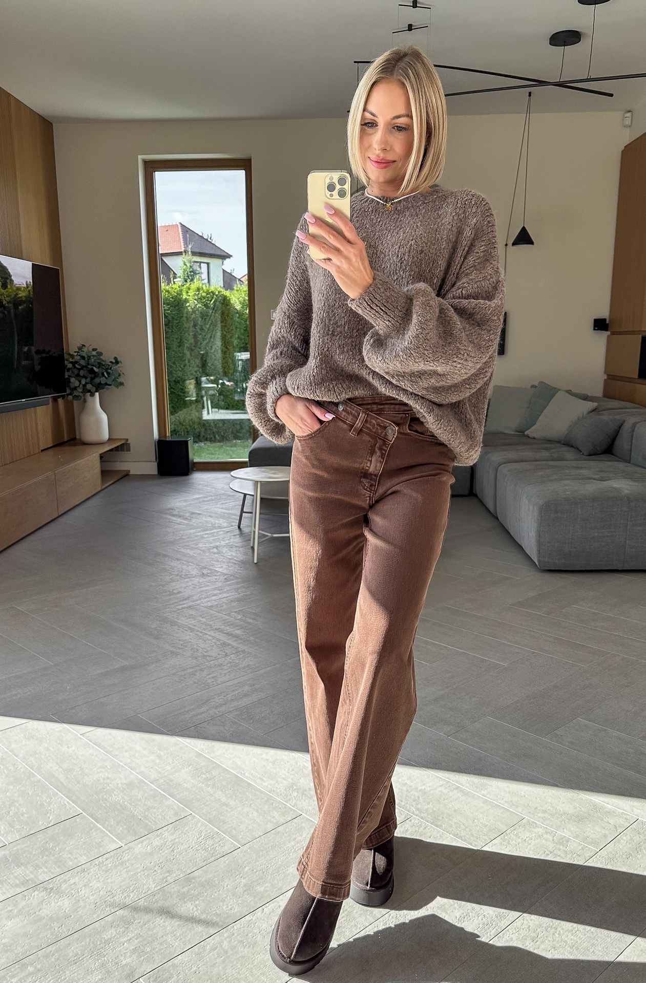 Sweter Taupe Lou 2