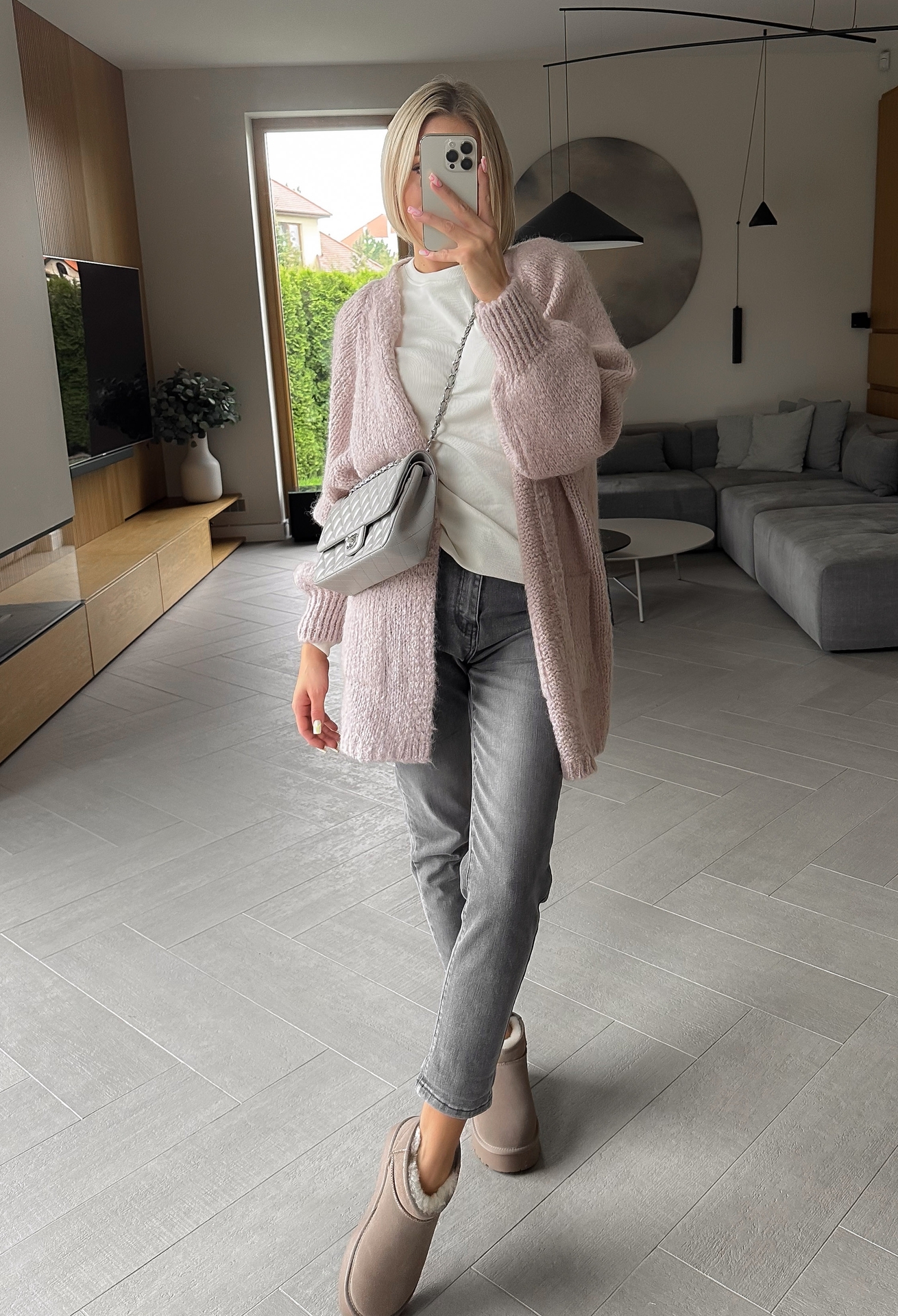 Sweter Pudrowy Rees 2