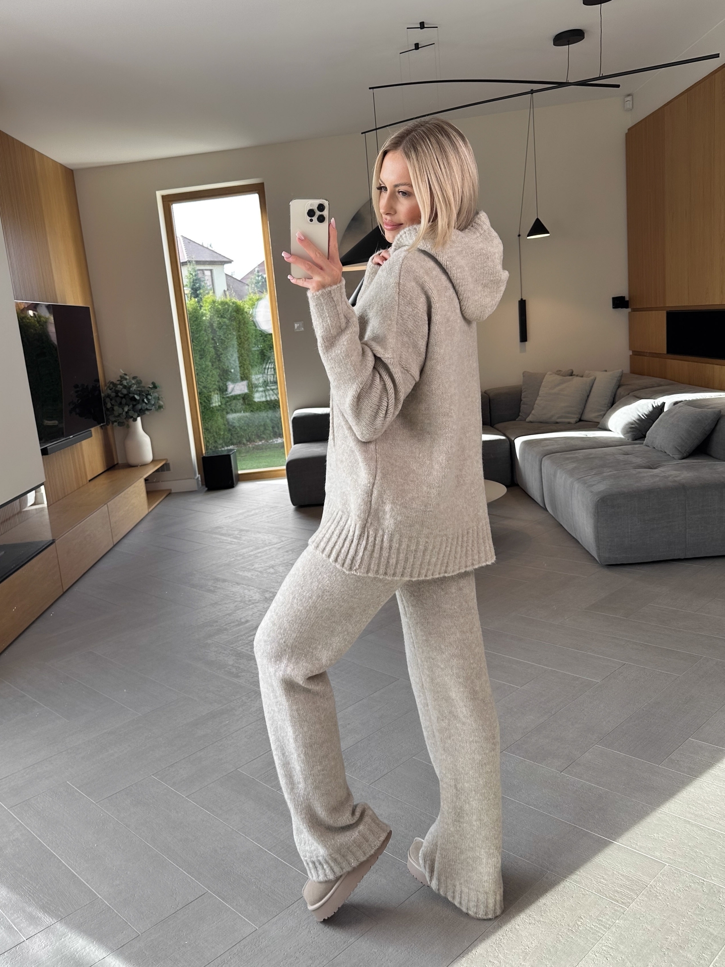 Komplet Sweterkowy Beżowy Lyn 3