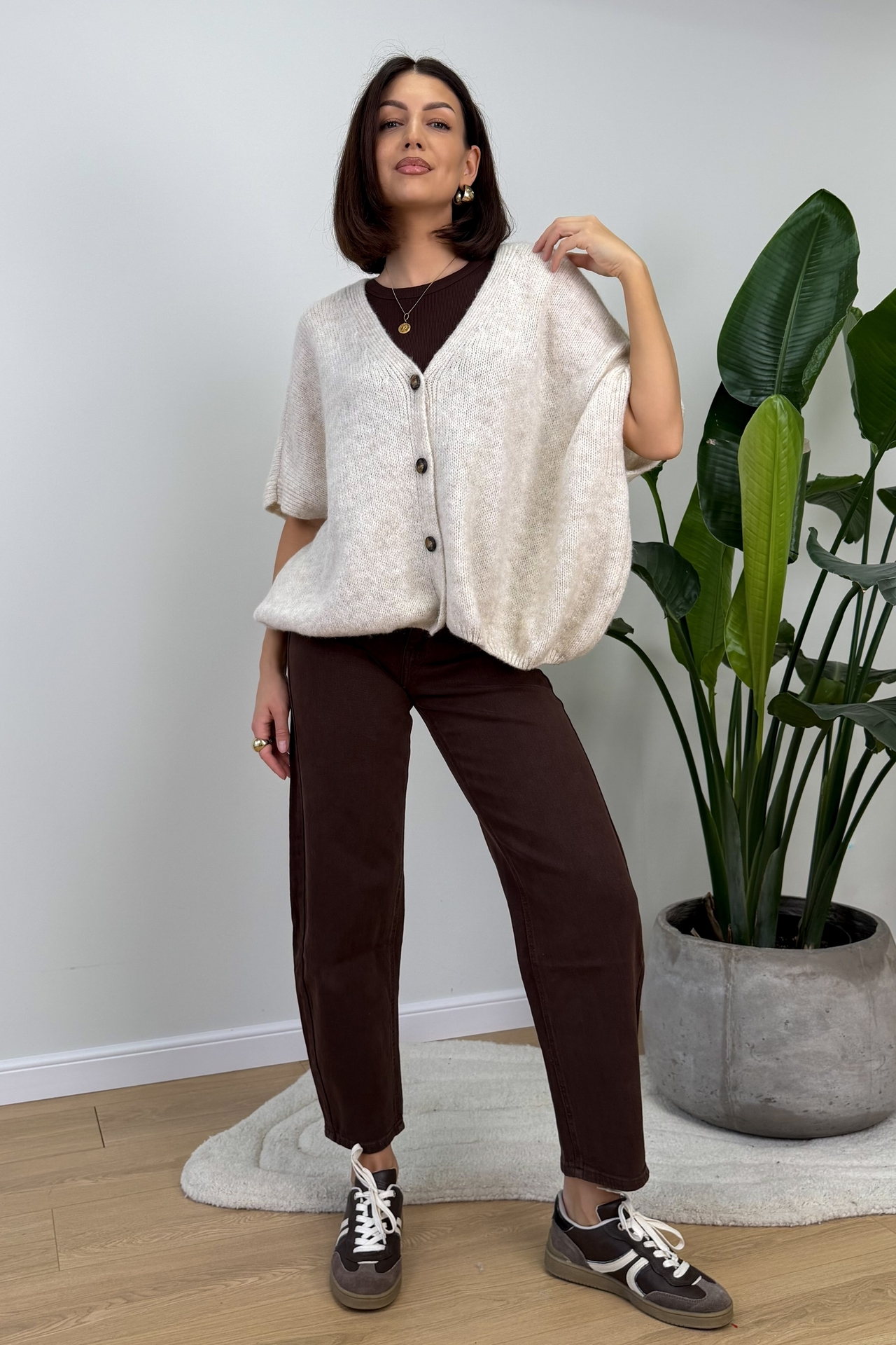 Krótki Kardigan Beżowy Este3