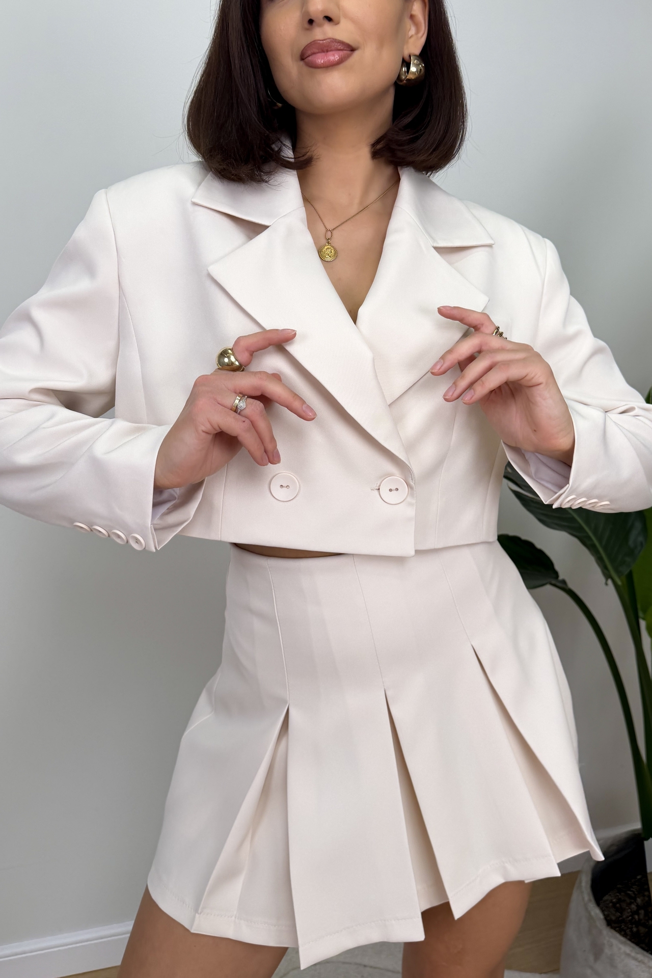 Krótka Marynarka Kremowa Meg 2