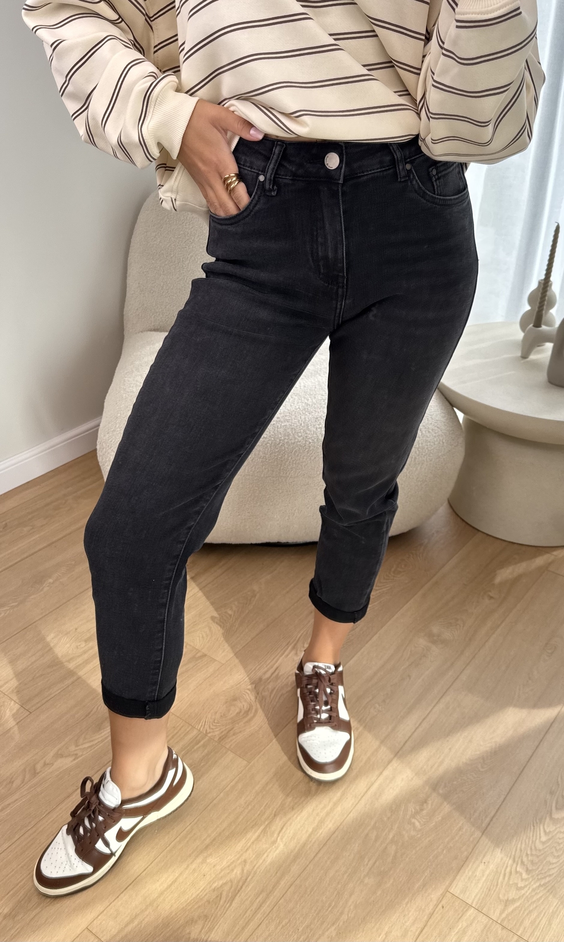 Spodnie Mom Fit Czarne 1