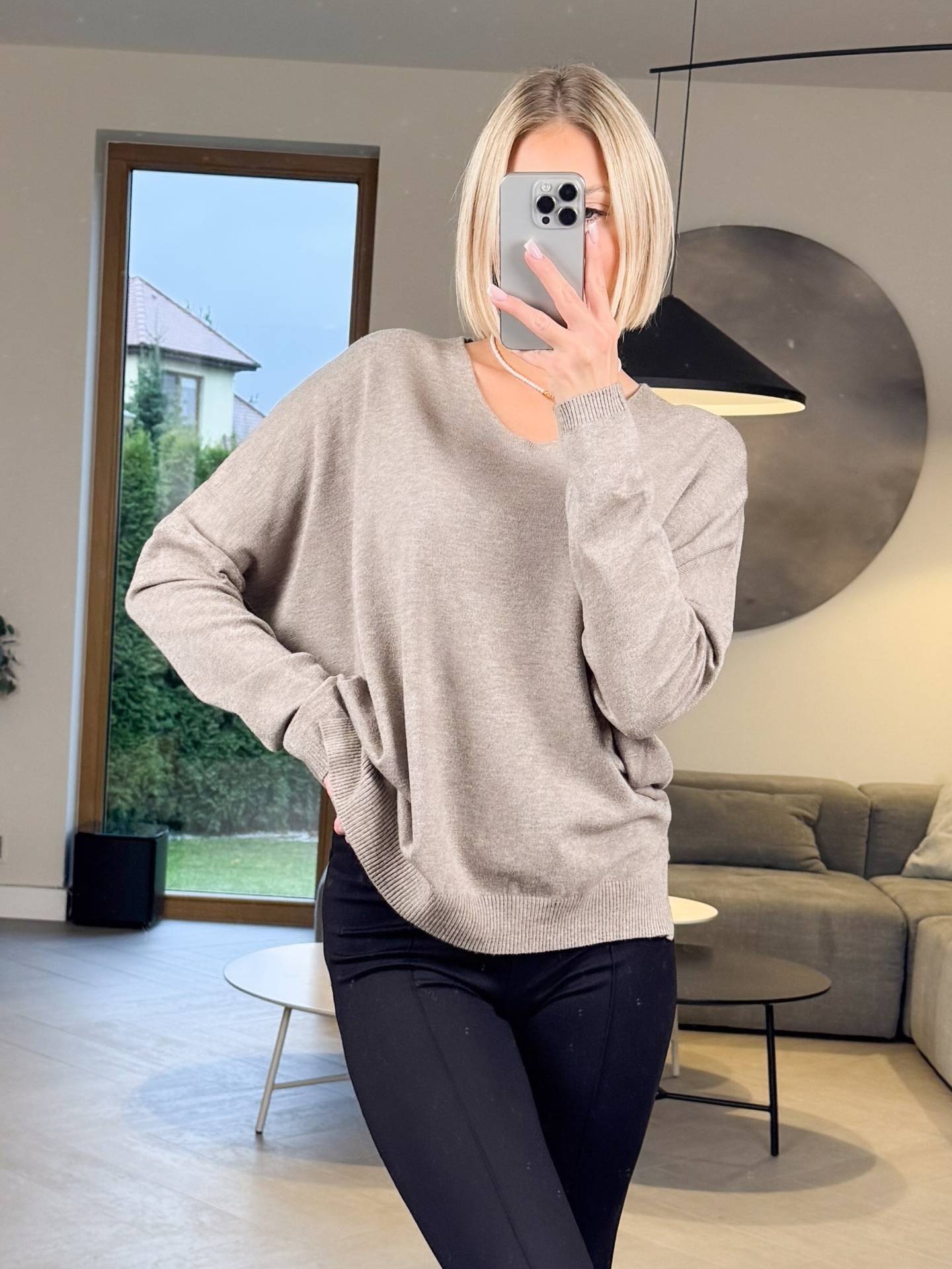 Sweter Taupe Pull V 1