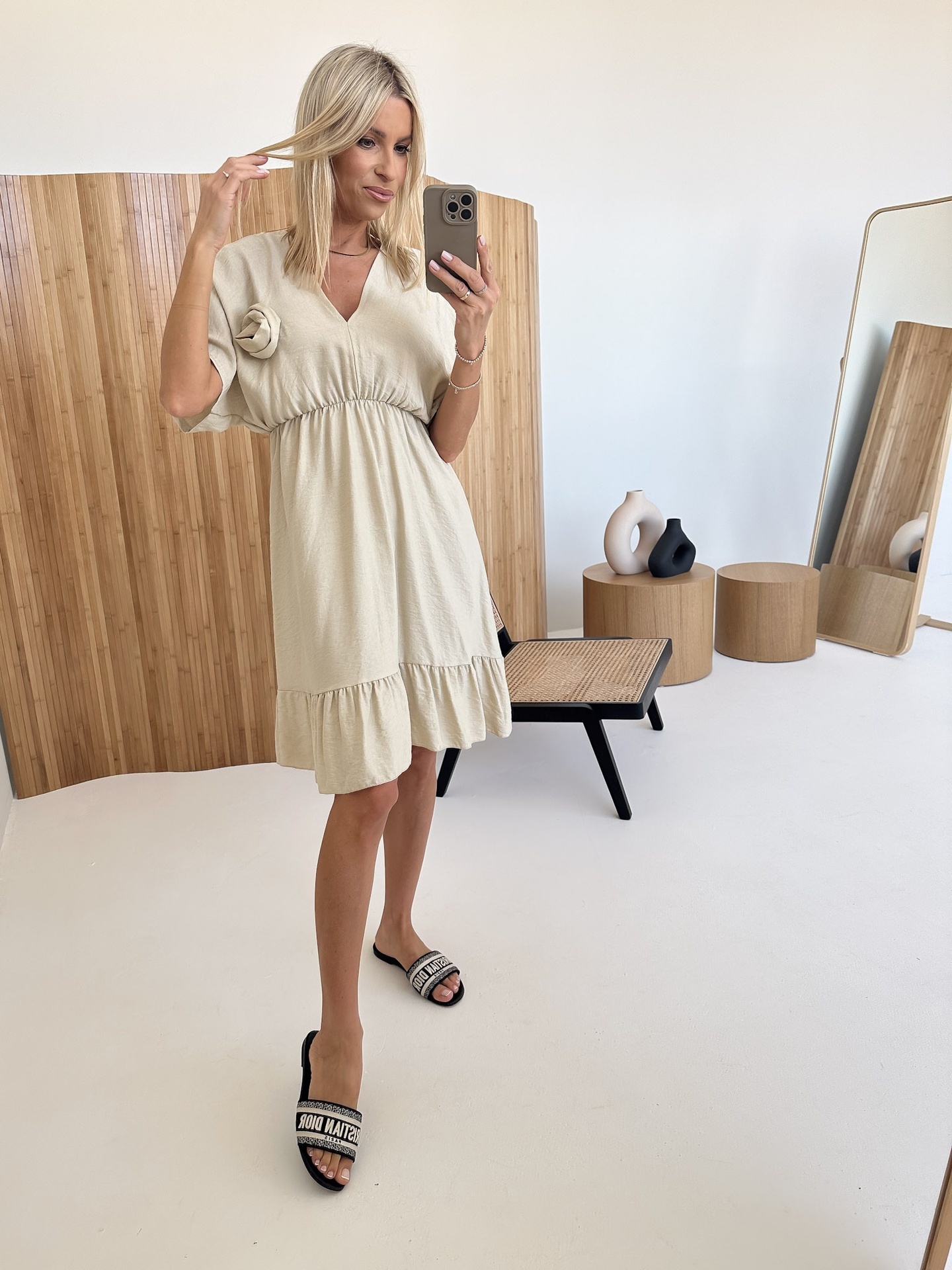 Sukienka Enza Beige