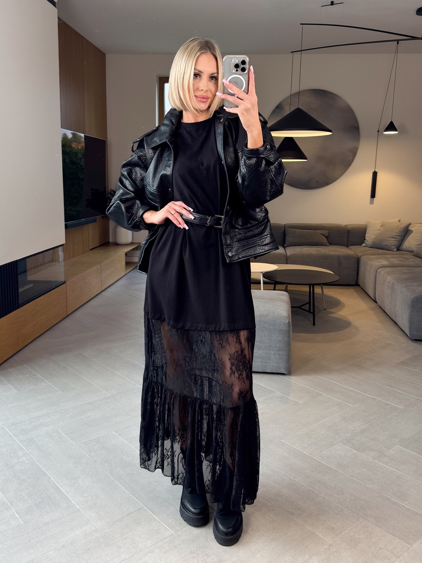 Sukienka Czarna Maxi z Koronką 4