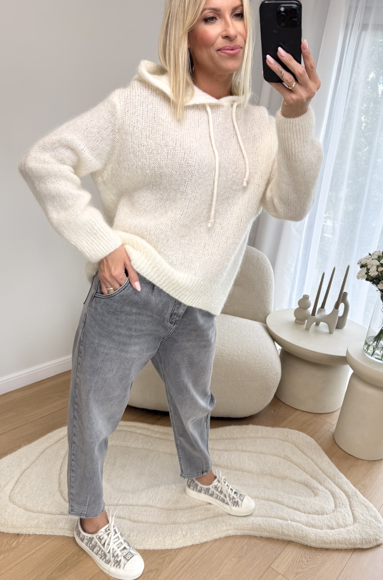 Sweter z Kapturem Kremowy Res1