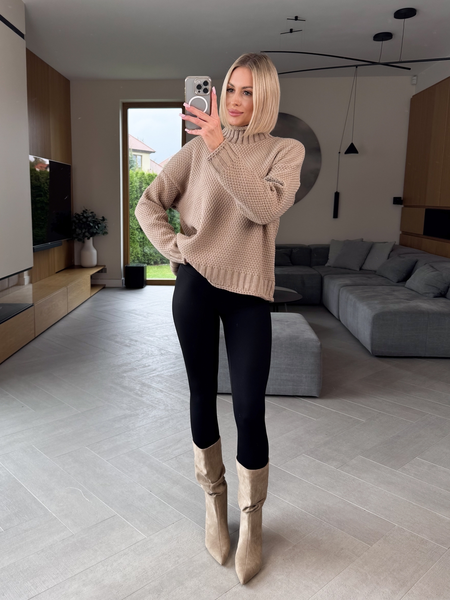 Sweter Beżowy Tirano 4
