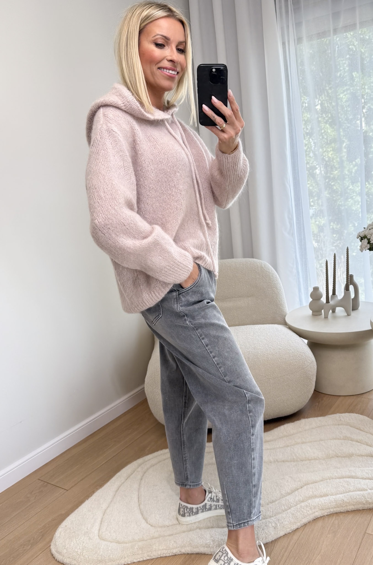 Sweter z Kapturem Pudrowy Res2
