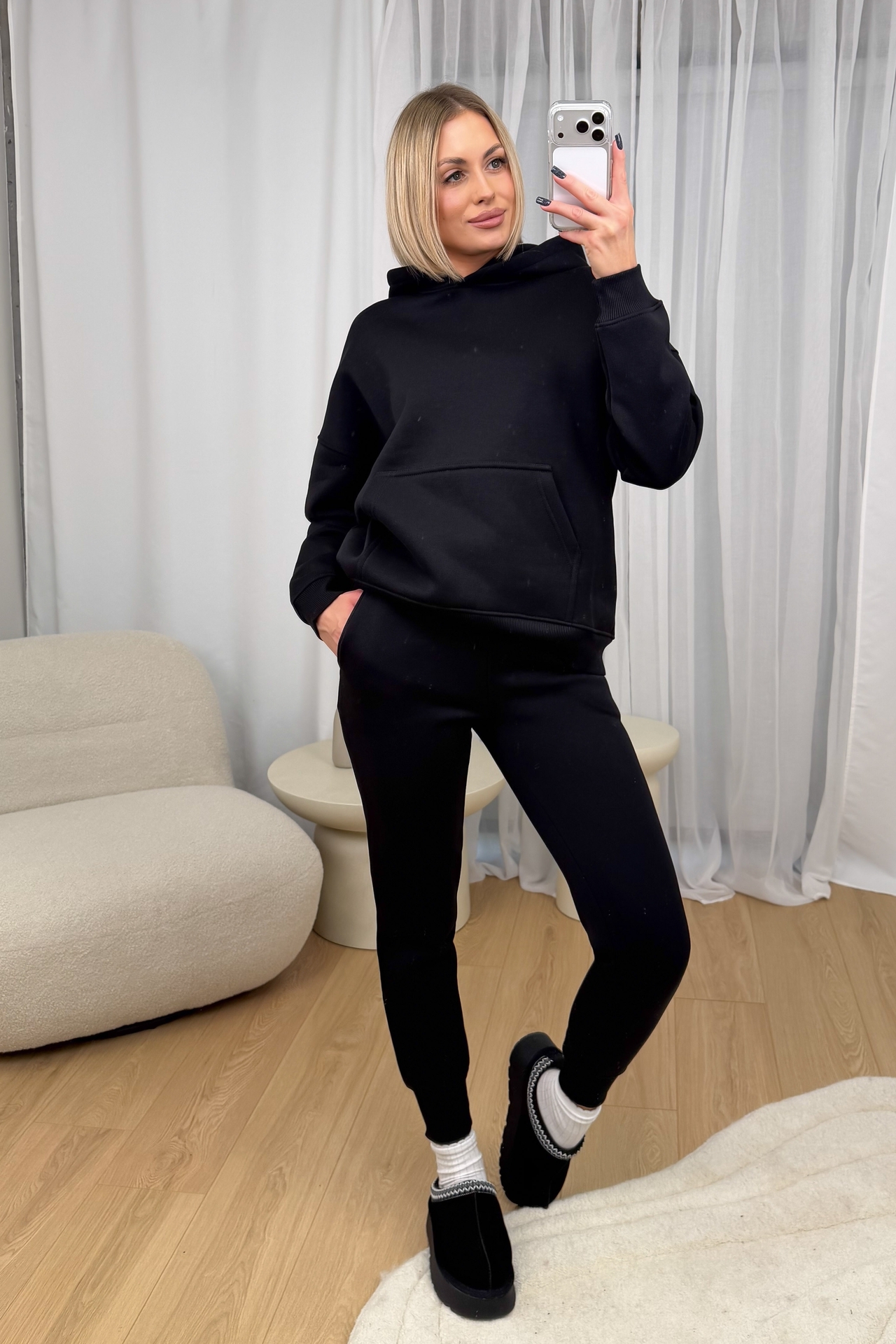 Komplet Czarny Ocieplany Hoodie 1