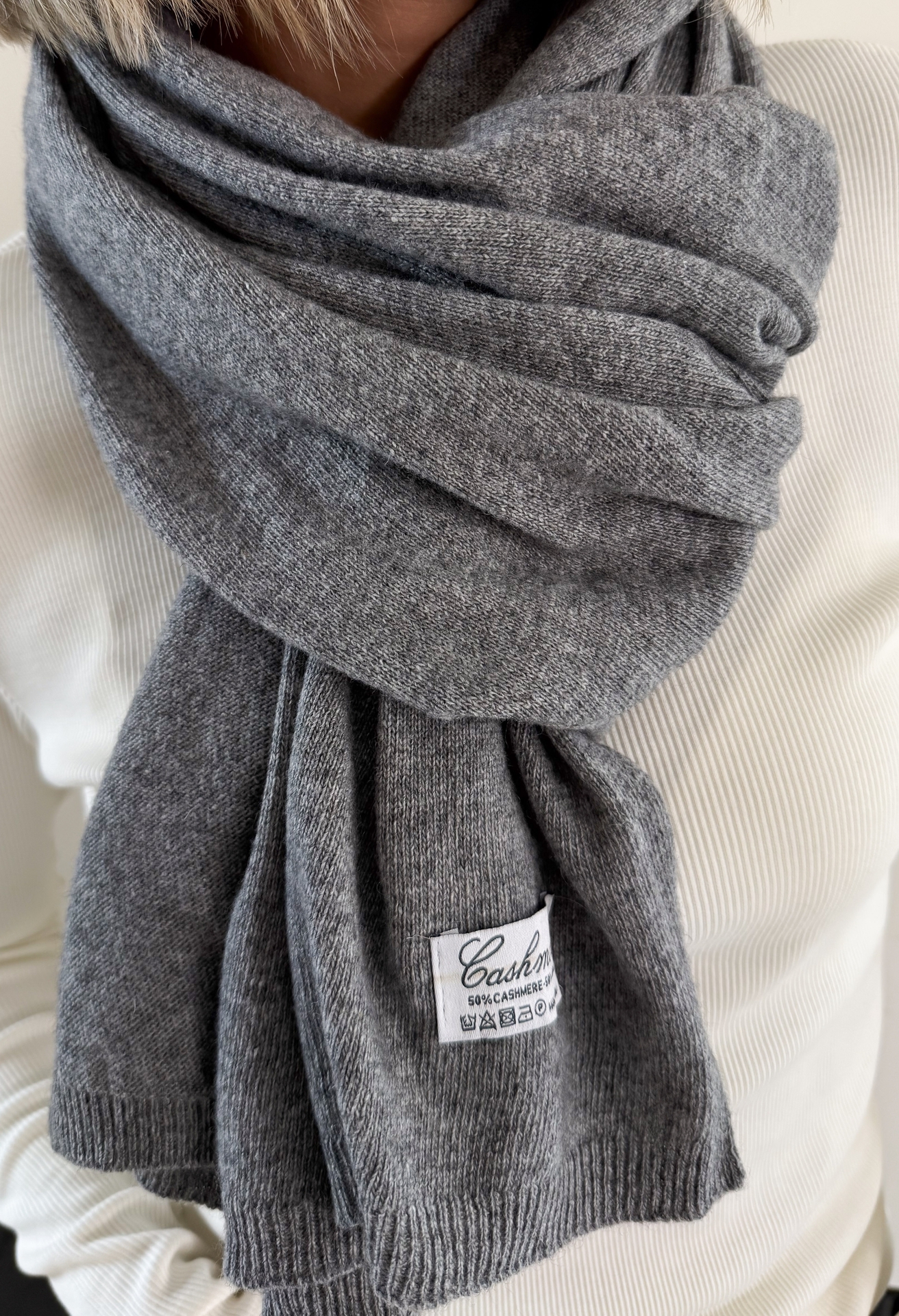 Szalik Grafitowy Cashmere 2