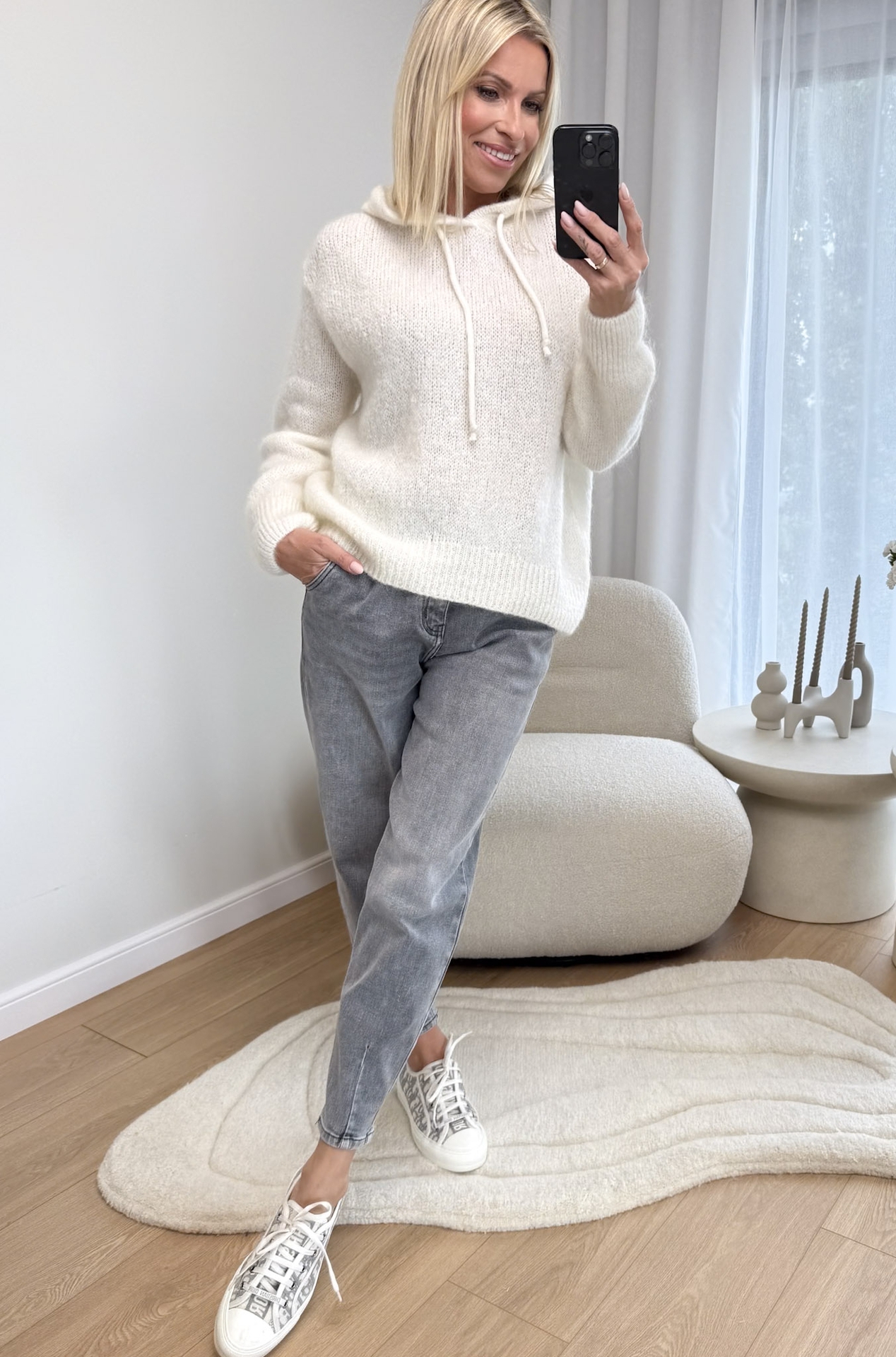 Sweter z Kapturem Kremowy Res2