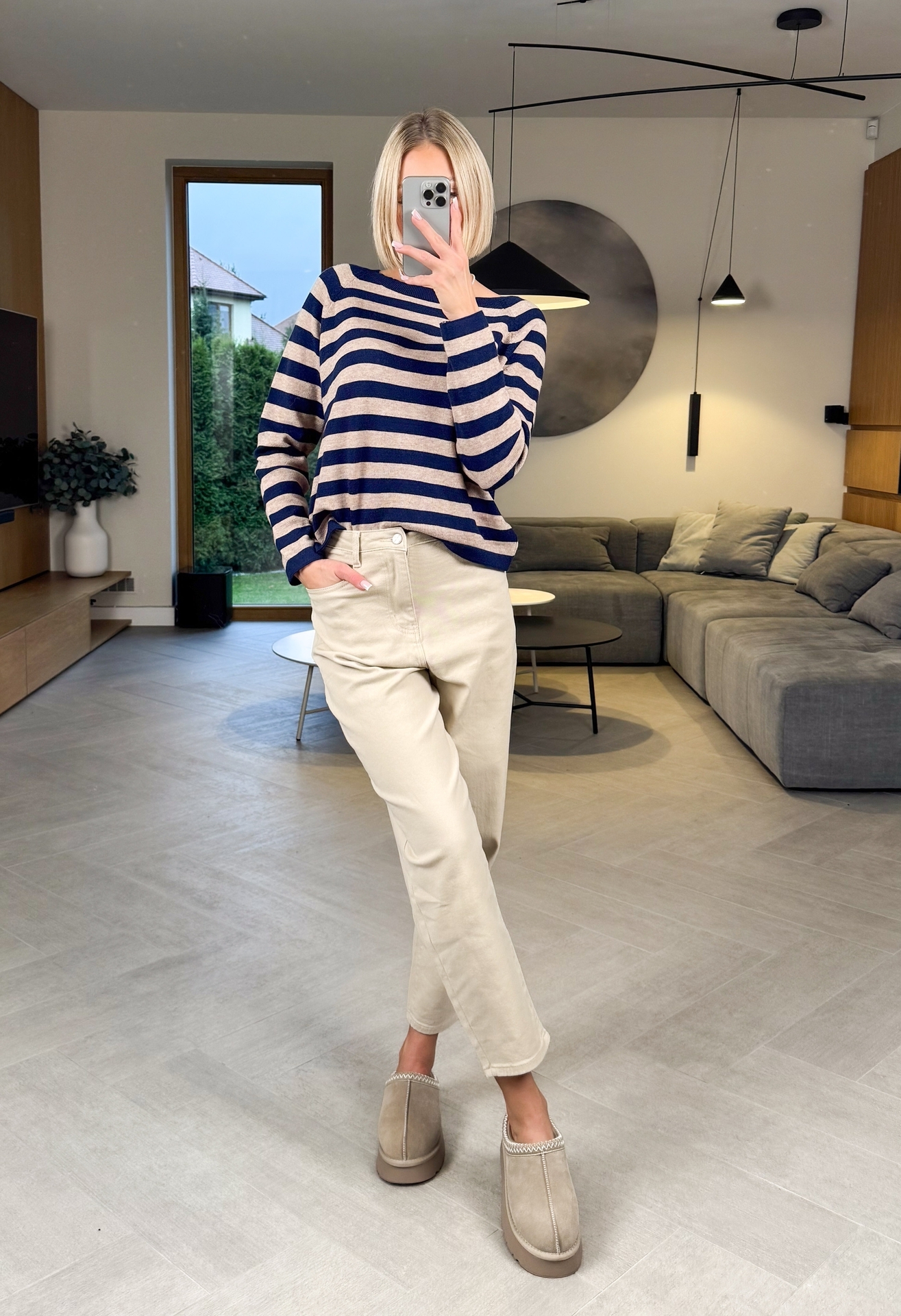 Sweter w Granatowe Paski Ava 3