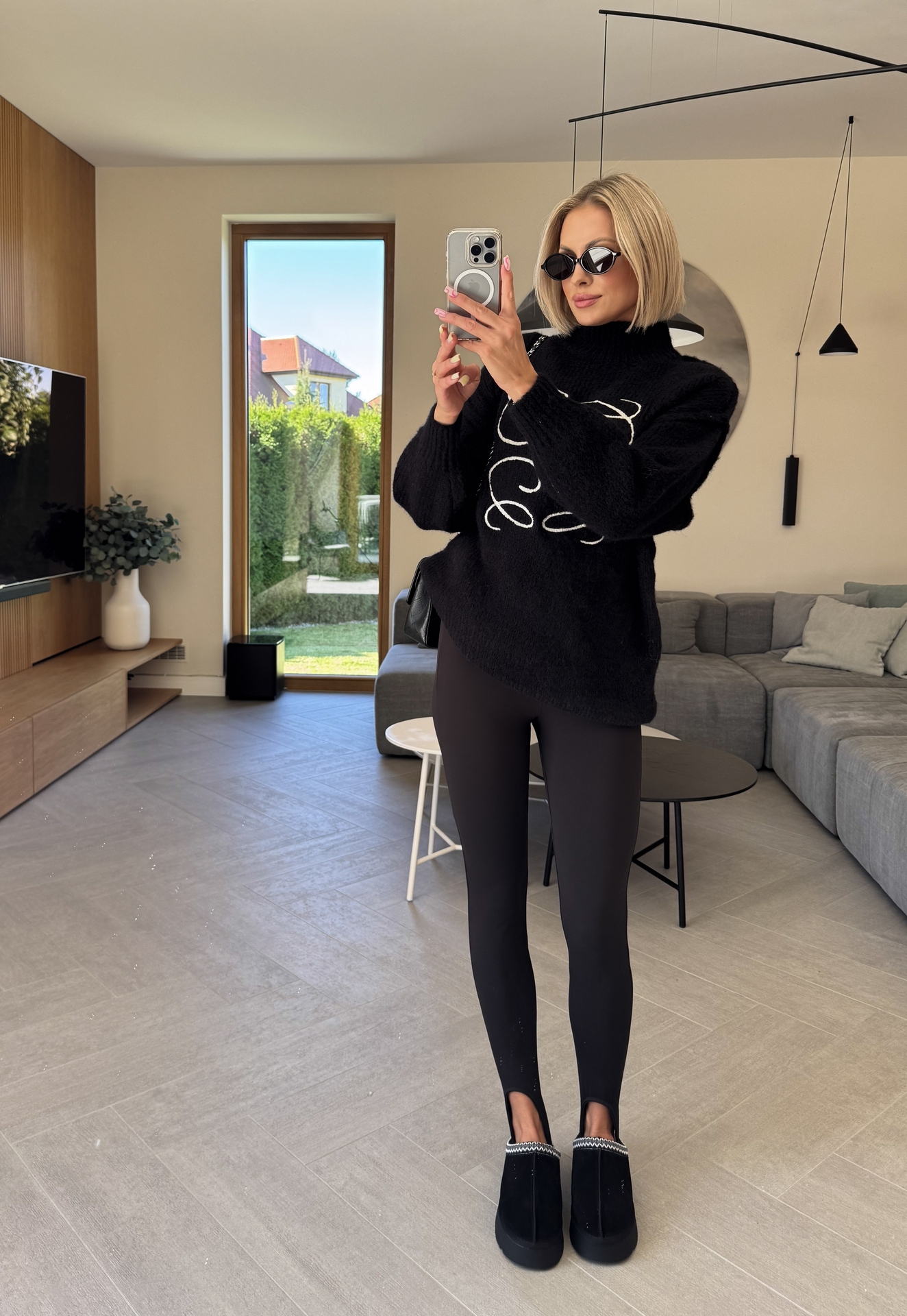 Legginsy z Zapiętką Czarne Lara 2