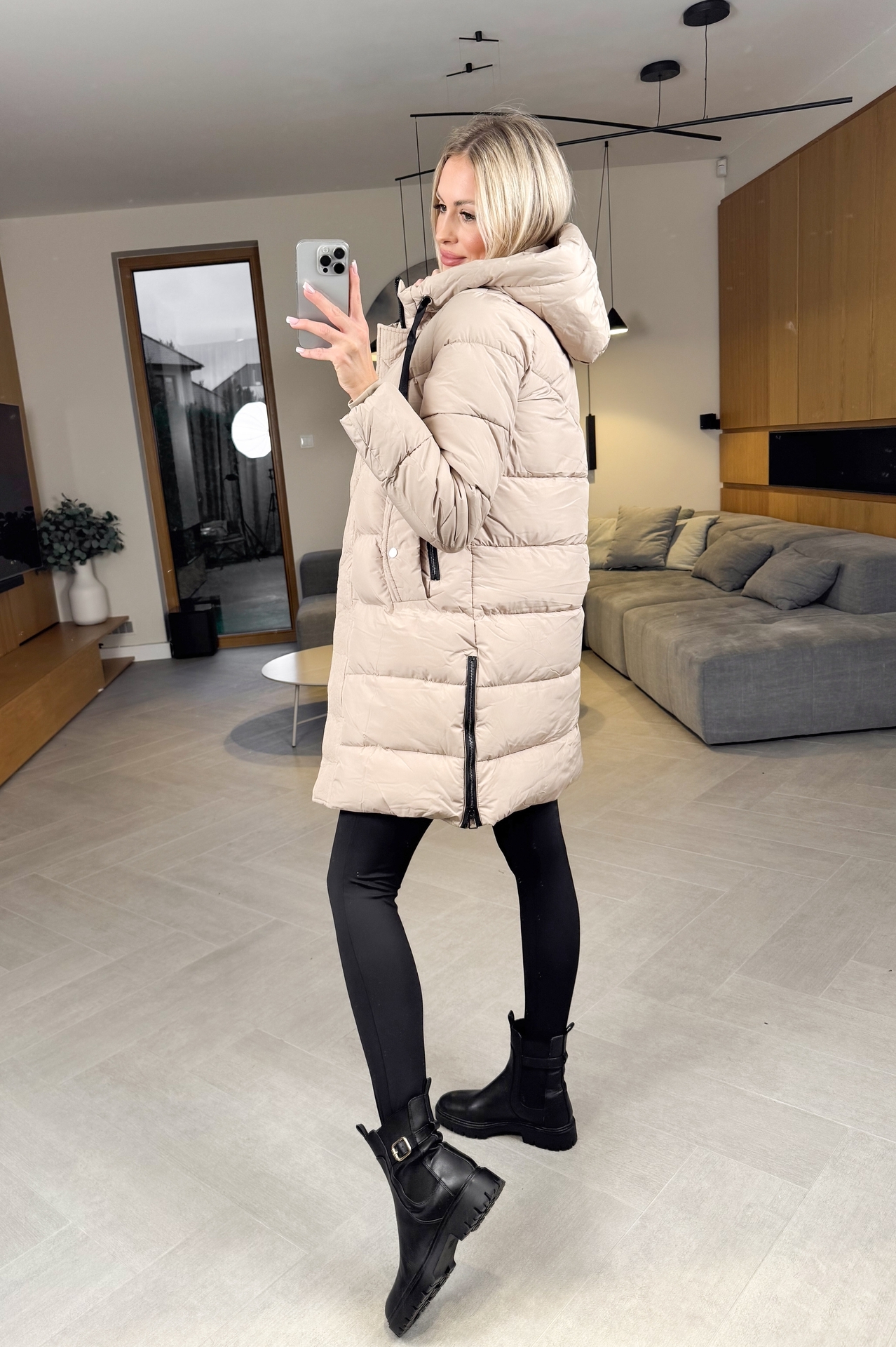 Kurtka Beżowa Happy 5