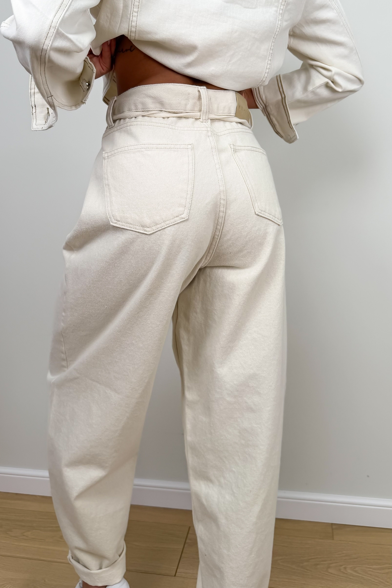 Spodnie Jeansowe Kremowe Neat 3