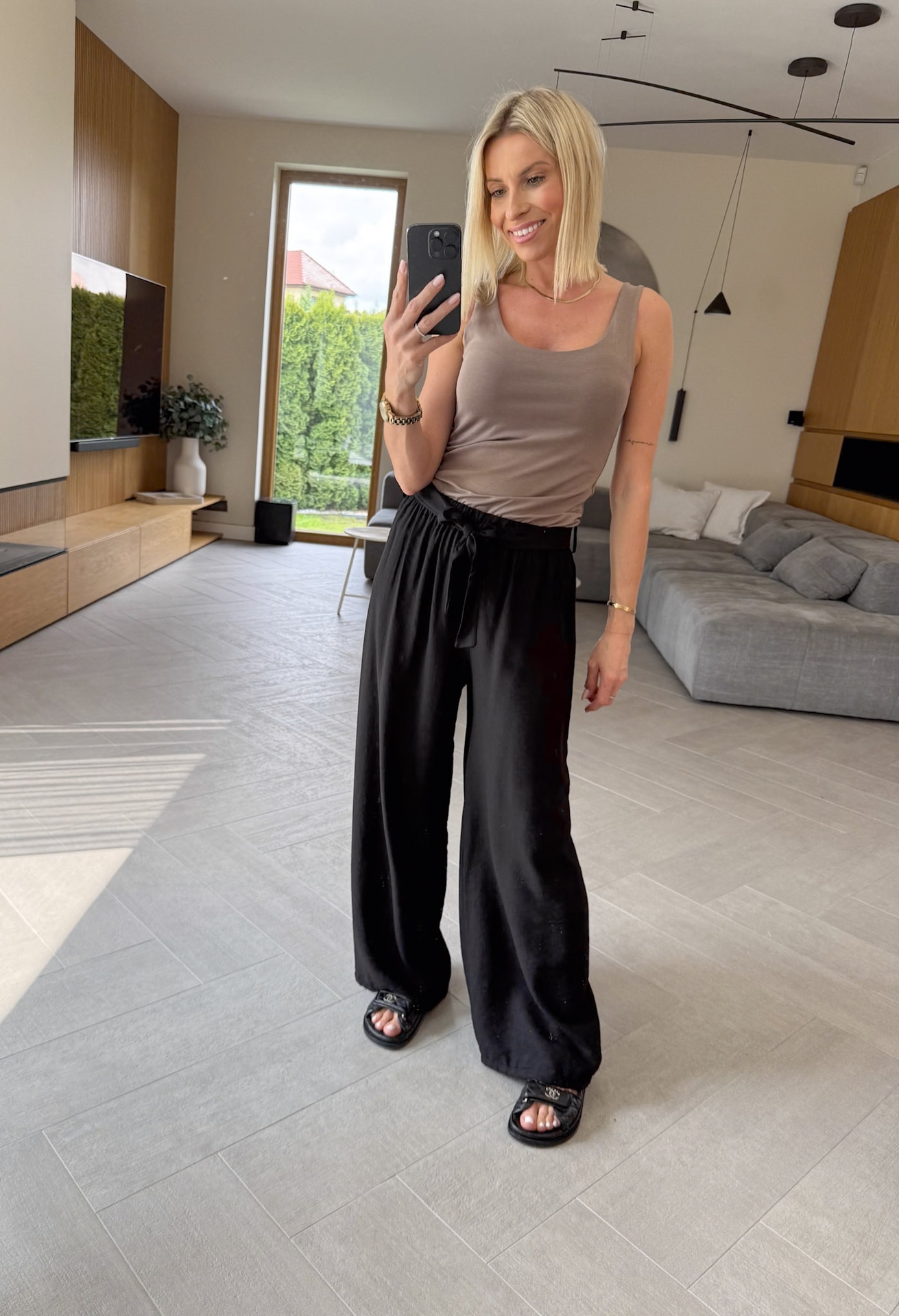 Top Taupe Ara 1